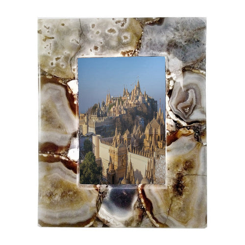 Photo Frame | 9" | Agate | 6" Opening | Brown White
