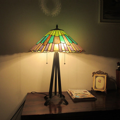 Lighting LANDRY Tiffany-style 3 Light Geometric Table Lamp 20’’ Shade CHL-CH3T924GG20-TL3