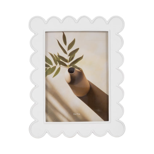 Olaff 5x7 Decorative Photo Frame | Scallop Edge | Glass | White Polyresin