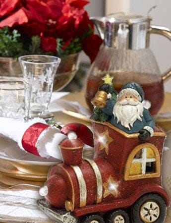 Grub into the holiday season with ornamented Home Decor