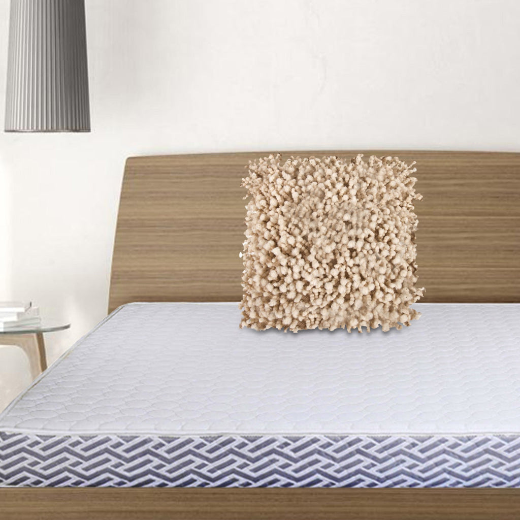 Accent Pillow | Fabric | Shaggy Details | Cream