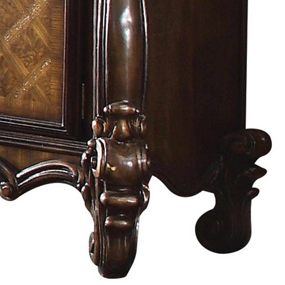 Traditional Wooden Dresser with 5 Drawers and 2 Cabinets, Brown