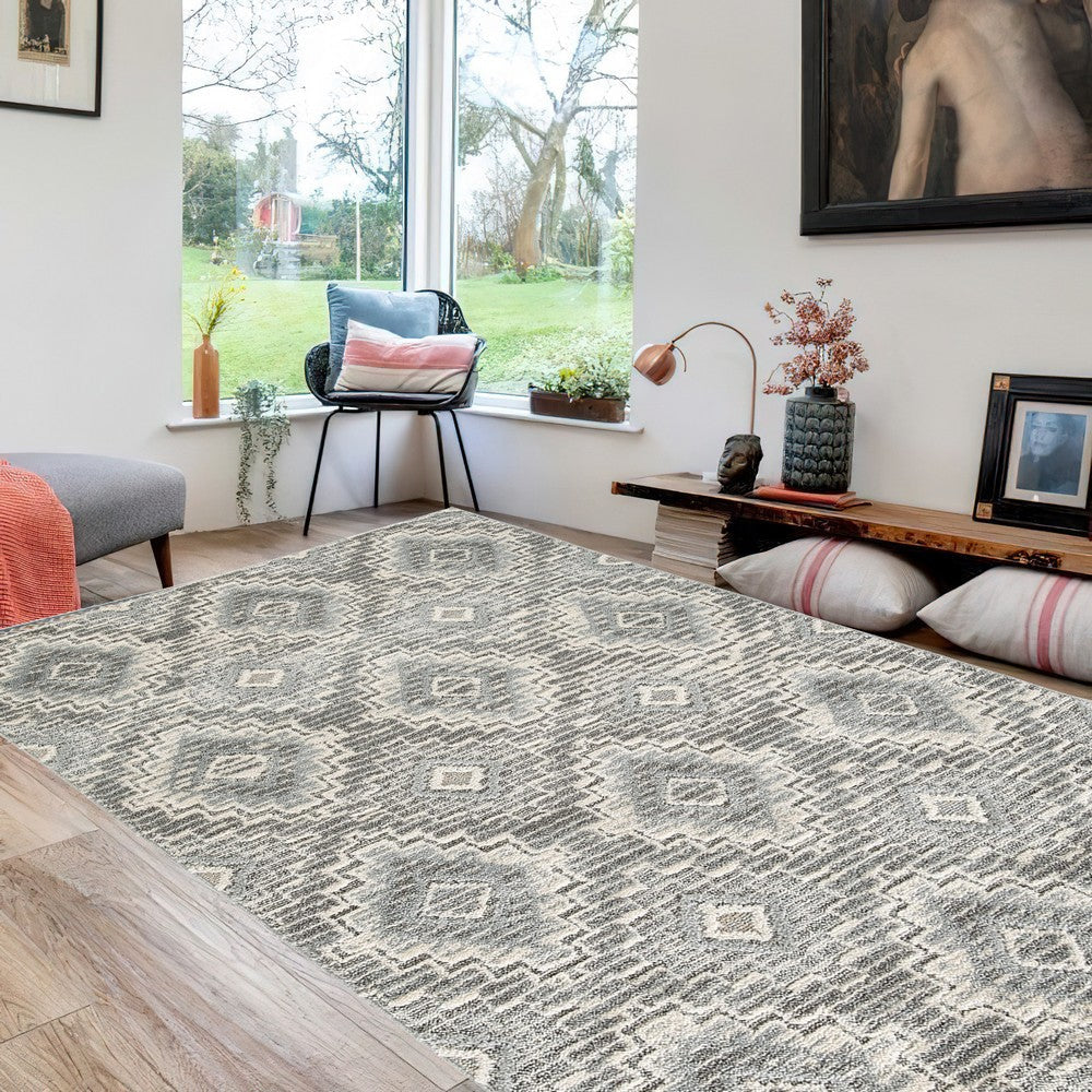 Ari Area Rug | 5 x 7 | Diamond Pattern | Soft Fabric | Cream, Gray