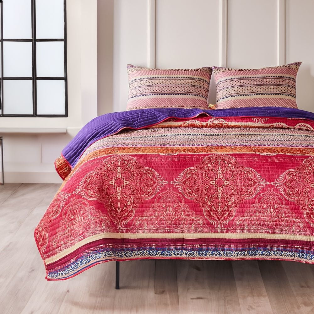 Dora Quilt Set | 3 Piece King | Medallion Paisley | Pink, Blue