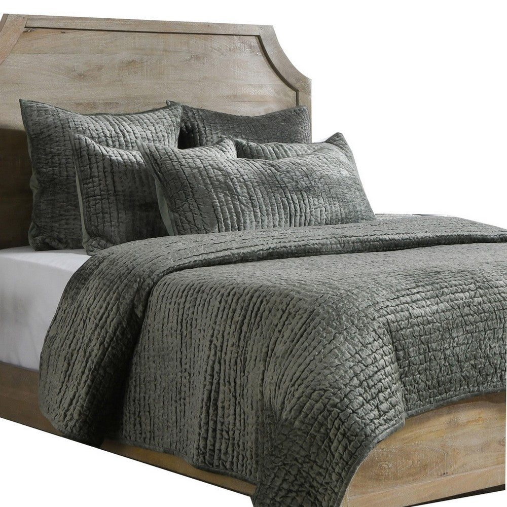 Lipa King Quilt | 96 x 108 | Hand Stitched | Velvet | Sage Green