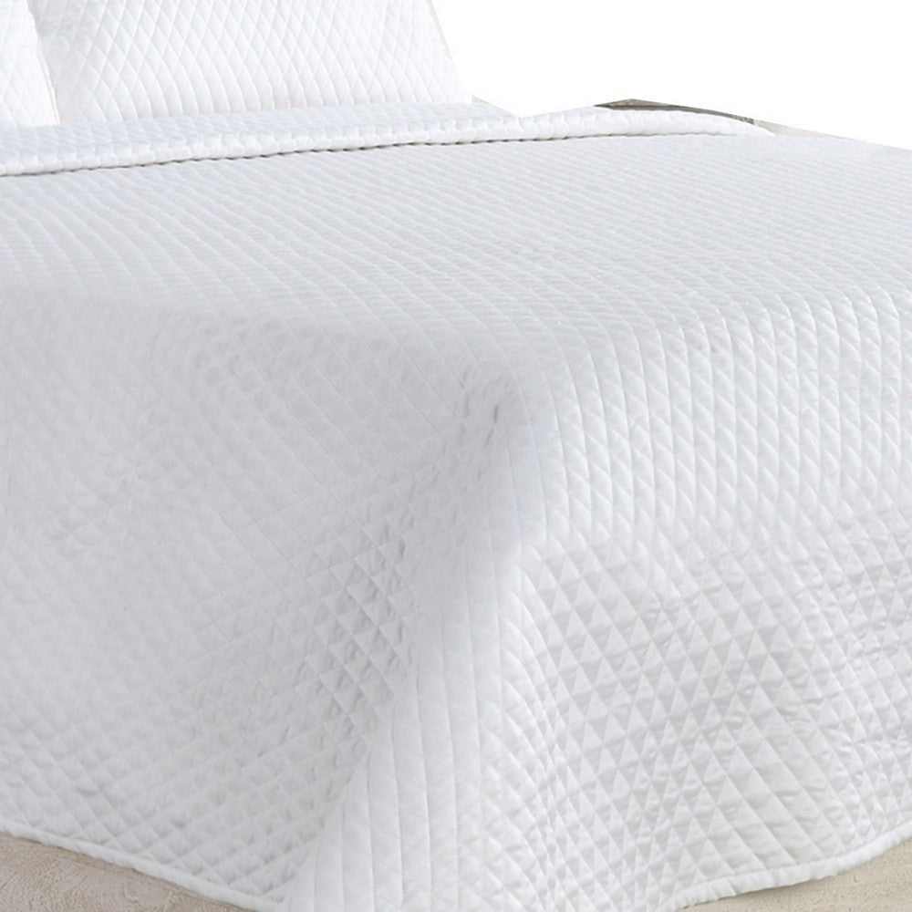 Kahn Hand Stitched Sateen Queen Quilt Cotton Fill Mitered Corners White By Casagear Home BM293237