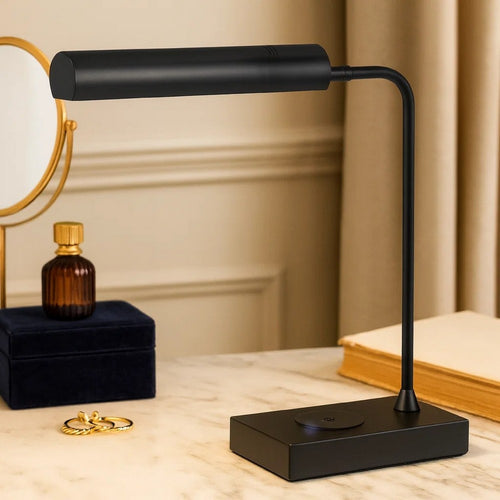 Dyna Desk Lamp | 18" | LED | Wireless USB Port | Matte Black