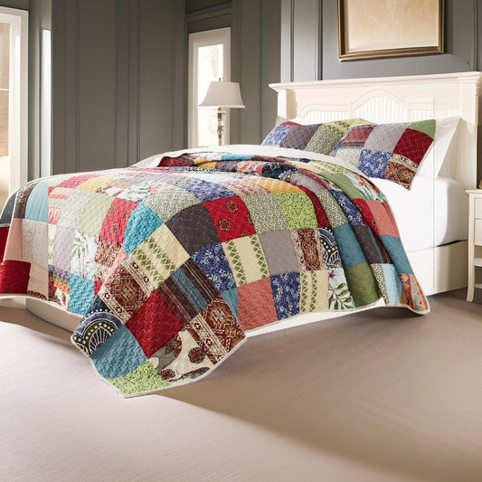 Lily 2 Piece Twin Quilt Set with Pillow Sham, Multicolor Patchwork  By Casagear Home