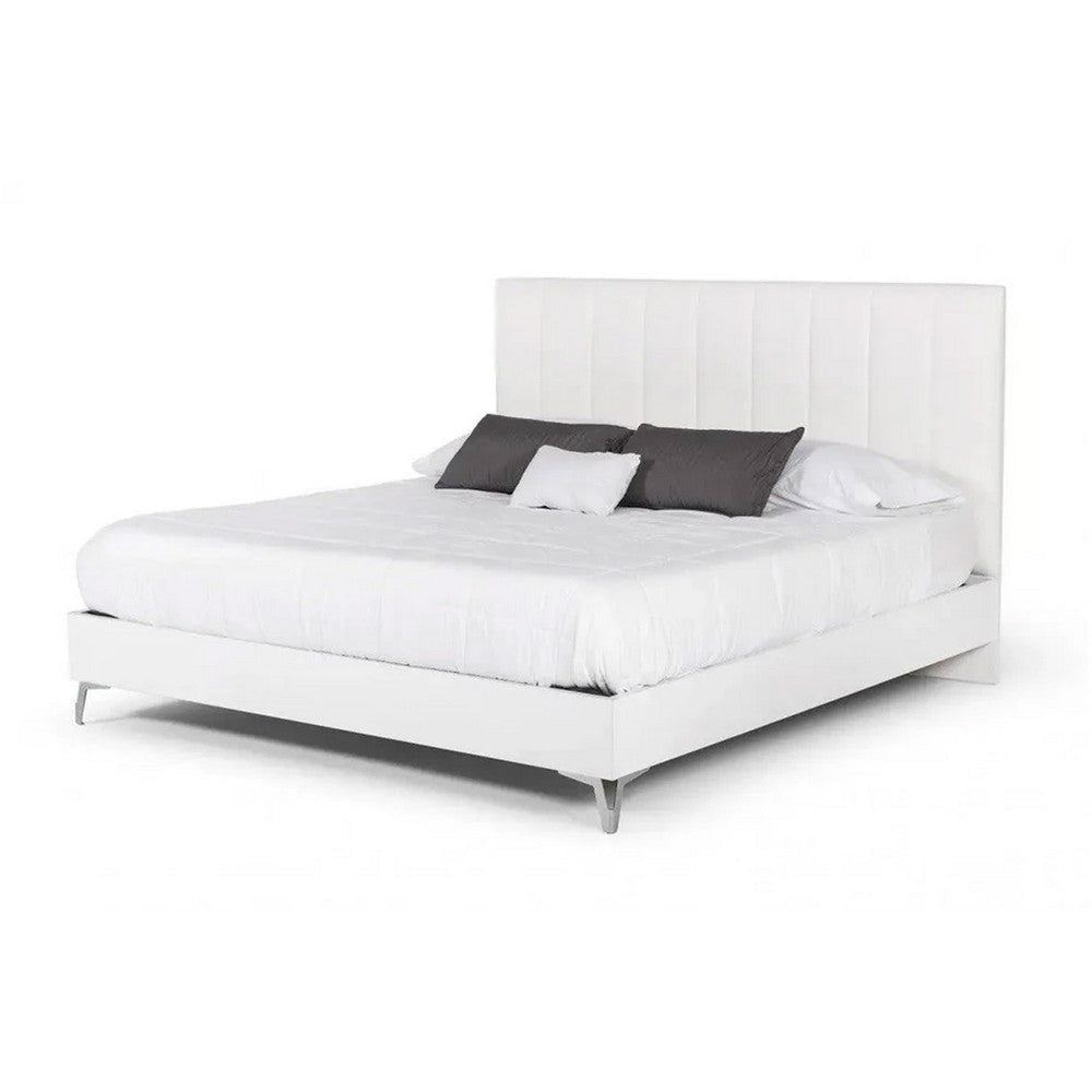 Noe Sip Queen Size Bed White Tufted Italian Vegan Leather Chrome Steel By Casagear Home BM317288