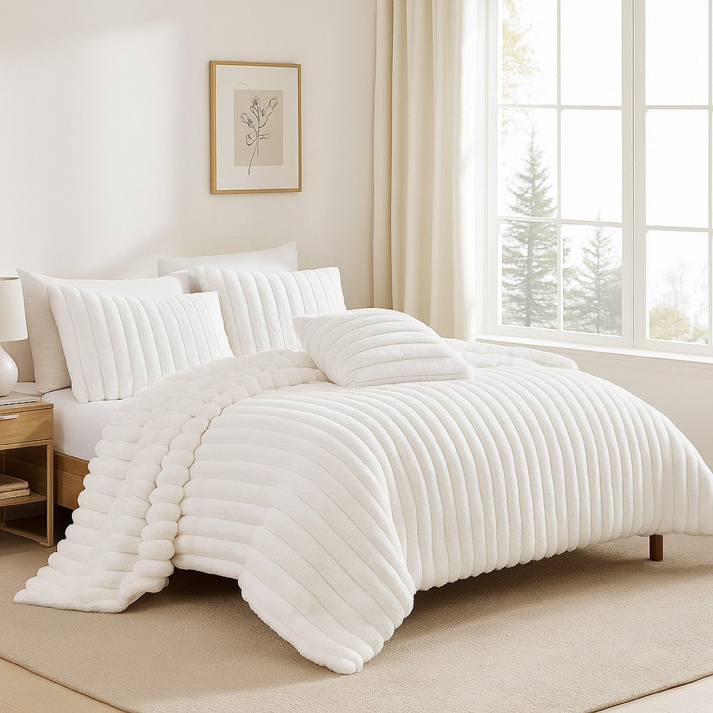 Sieno 4pc Queen Comforter Set | White Faux Fur and Micro Mink Backing