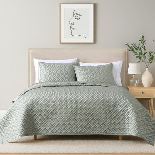 Keo 3pc King Coverlet Set | Reversible | Shams Sage Gray Silky Fabric