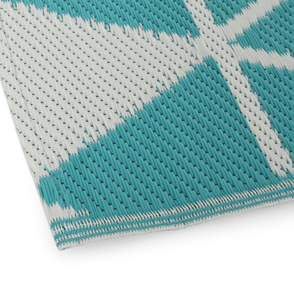 4 x 6 Outdoor Small Area Rug | Turquoise Green and White Geometry BM335151