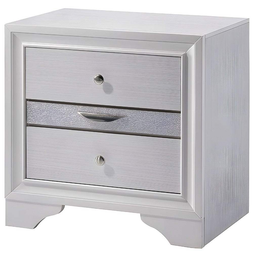 Cevy 4pc Queen Bedroom Set w Dresser | Silver Accents | White Wood