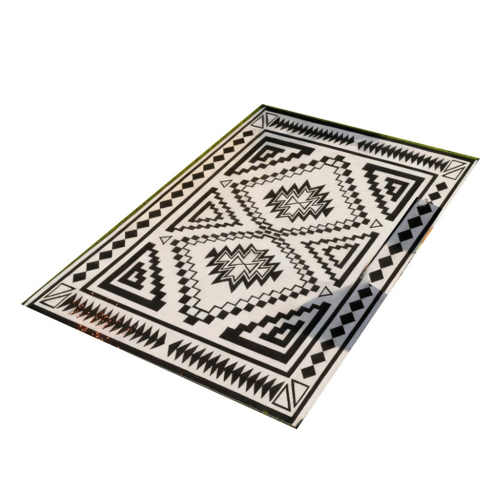 Lema 9x18 Ultra Large Area Outdoor Rug with Carrying Bag | Black & White