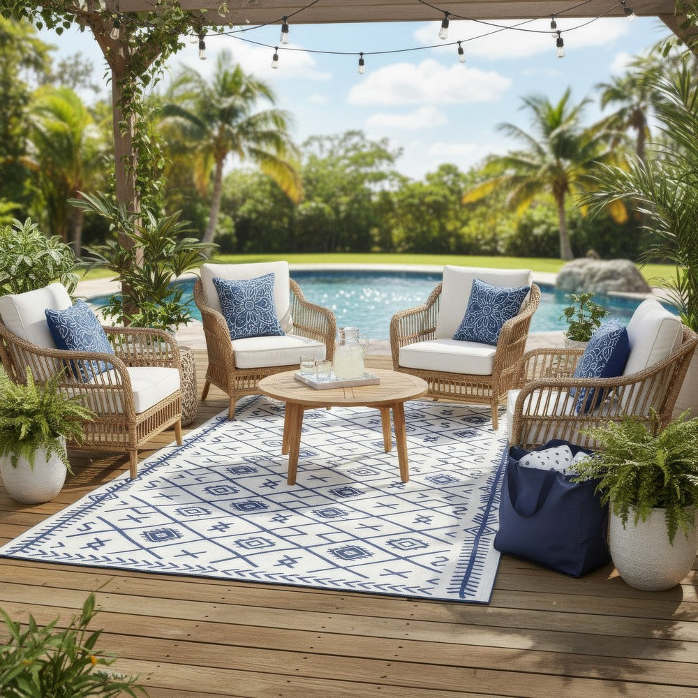 Kexy 9x18 Ultra Large Outdoor Rug with Carrying Bag | Blue White Geometric