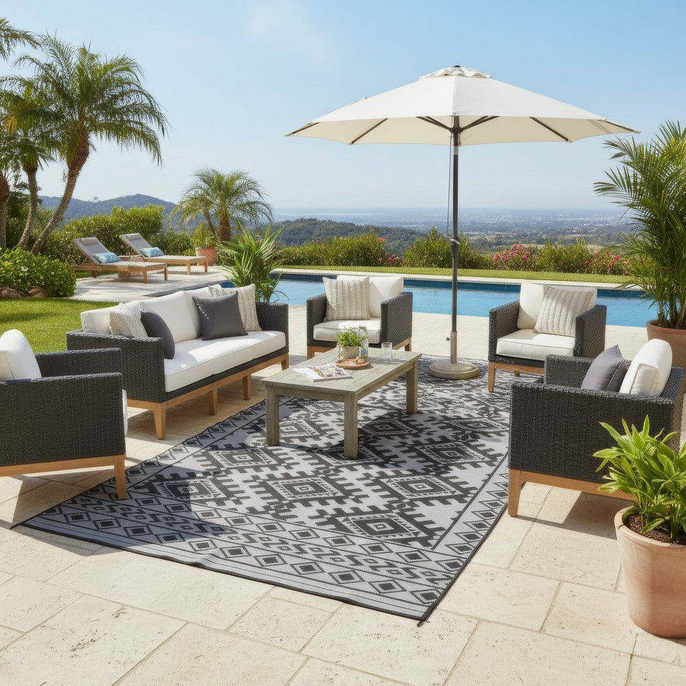 Elyz XL Outdoor Area Rug | Gray & White Tribal Design | 9x18 Waterproof