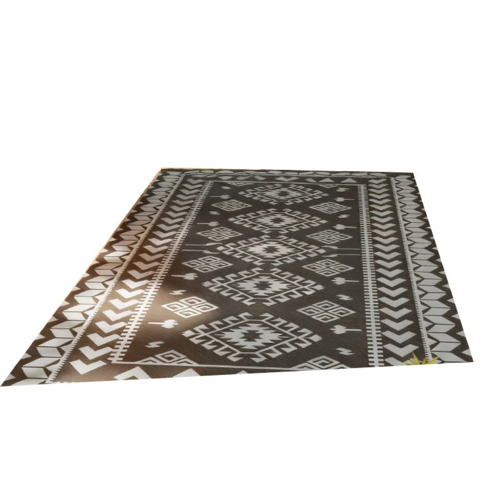 Pema Outdoor Area Rug | Gray & White Patchwork | Giant 9x18 Picnic Rug