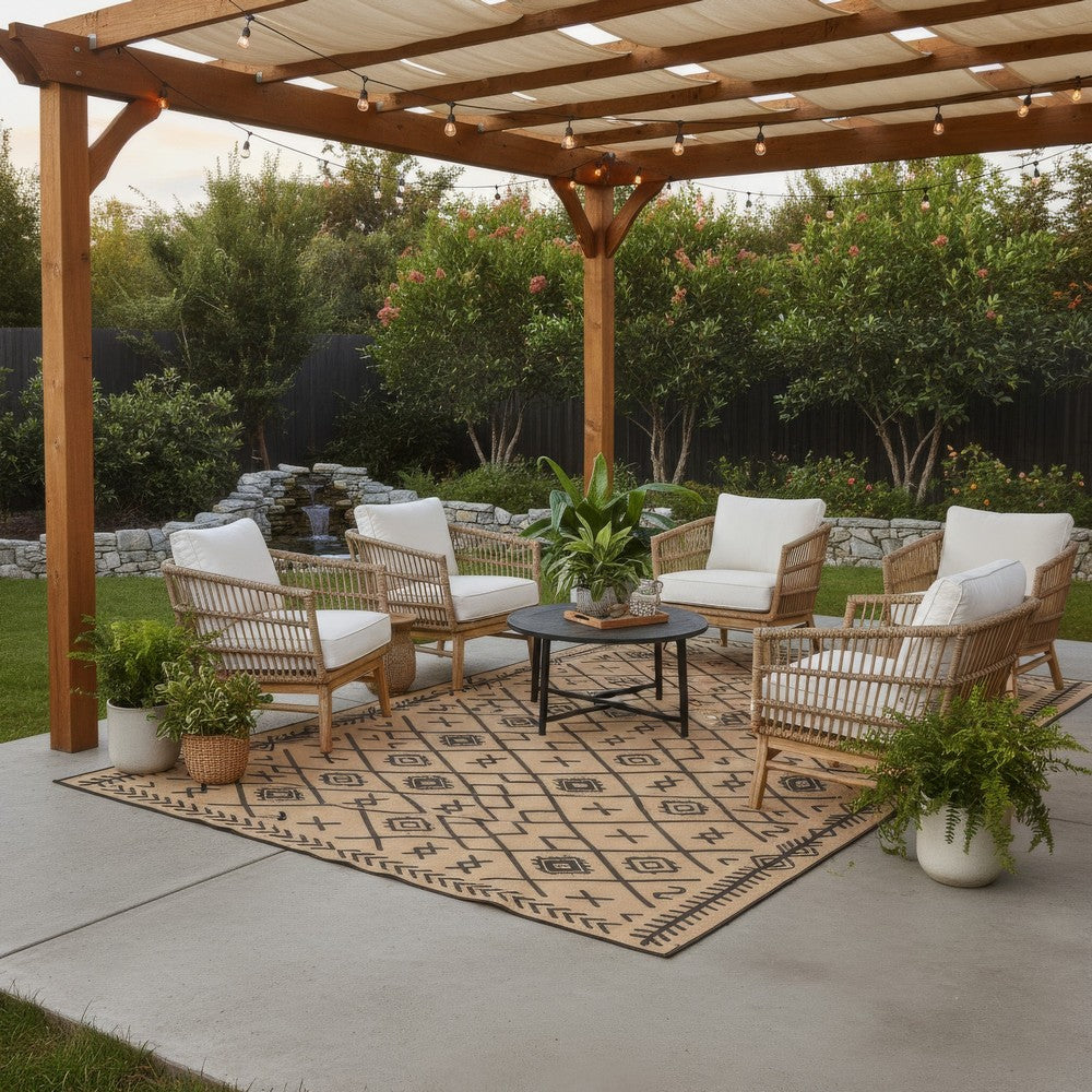 Outdoor Area Rug | Black & Brown Rhombus Design | 9x18 Faux Straw Material