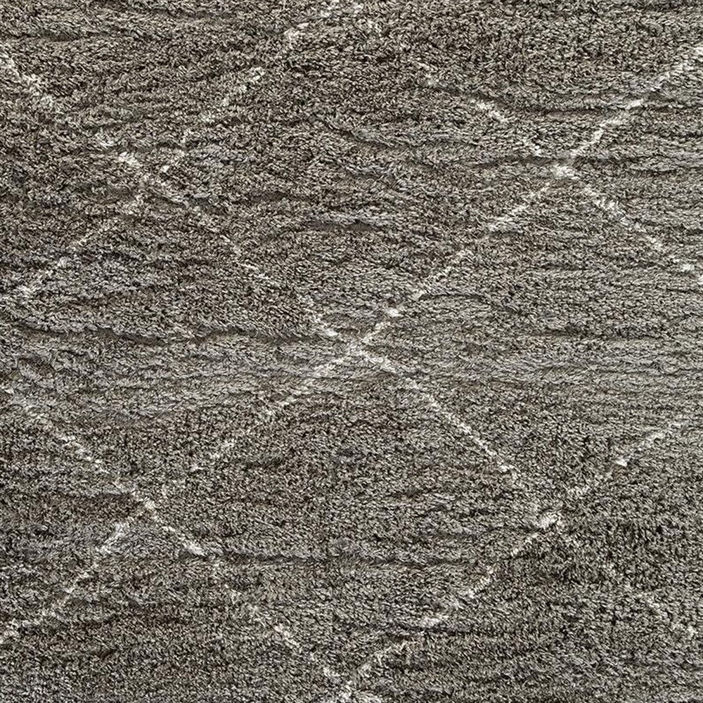 Wreno 8x10 Large Shag Area Rug with Cream Geometric Pattern | Gray PET