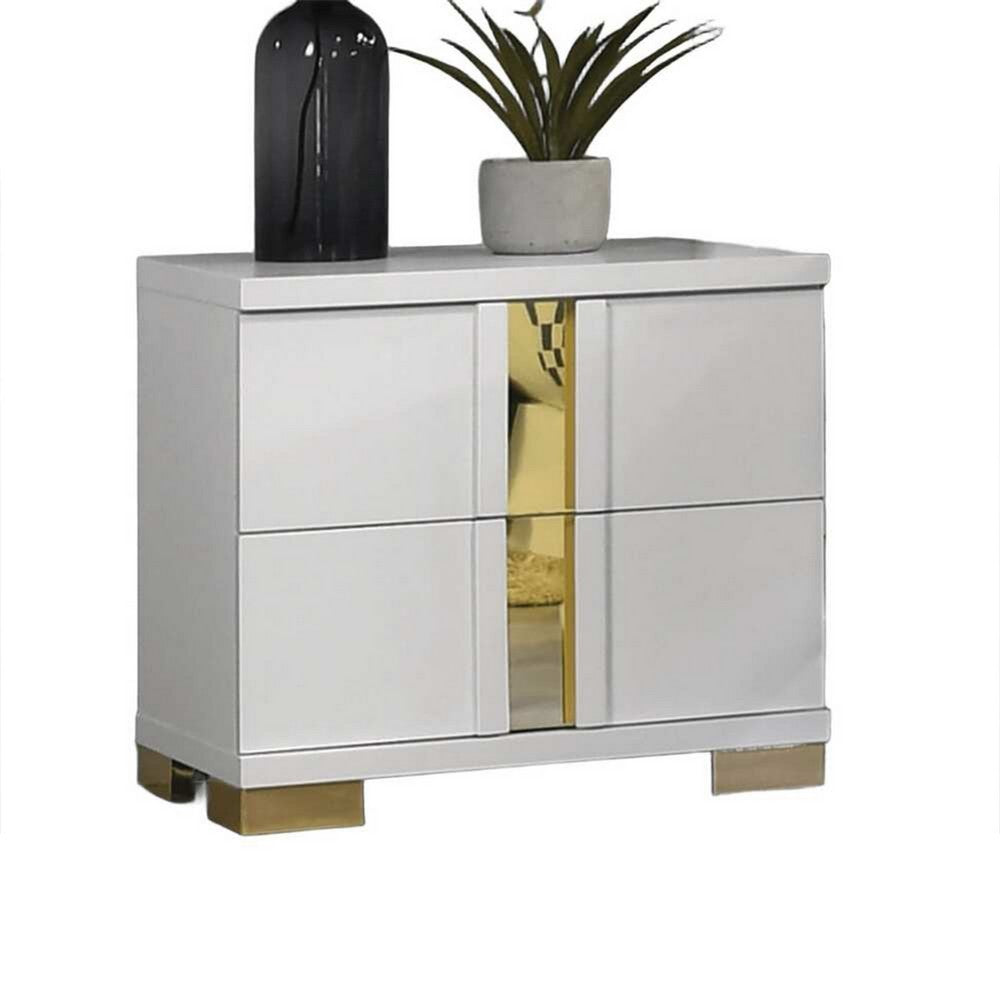 Queen Bedroom Set | White & Gold | 4 Piece Set with Chest | Dresser | & Nightst&
