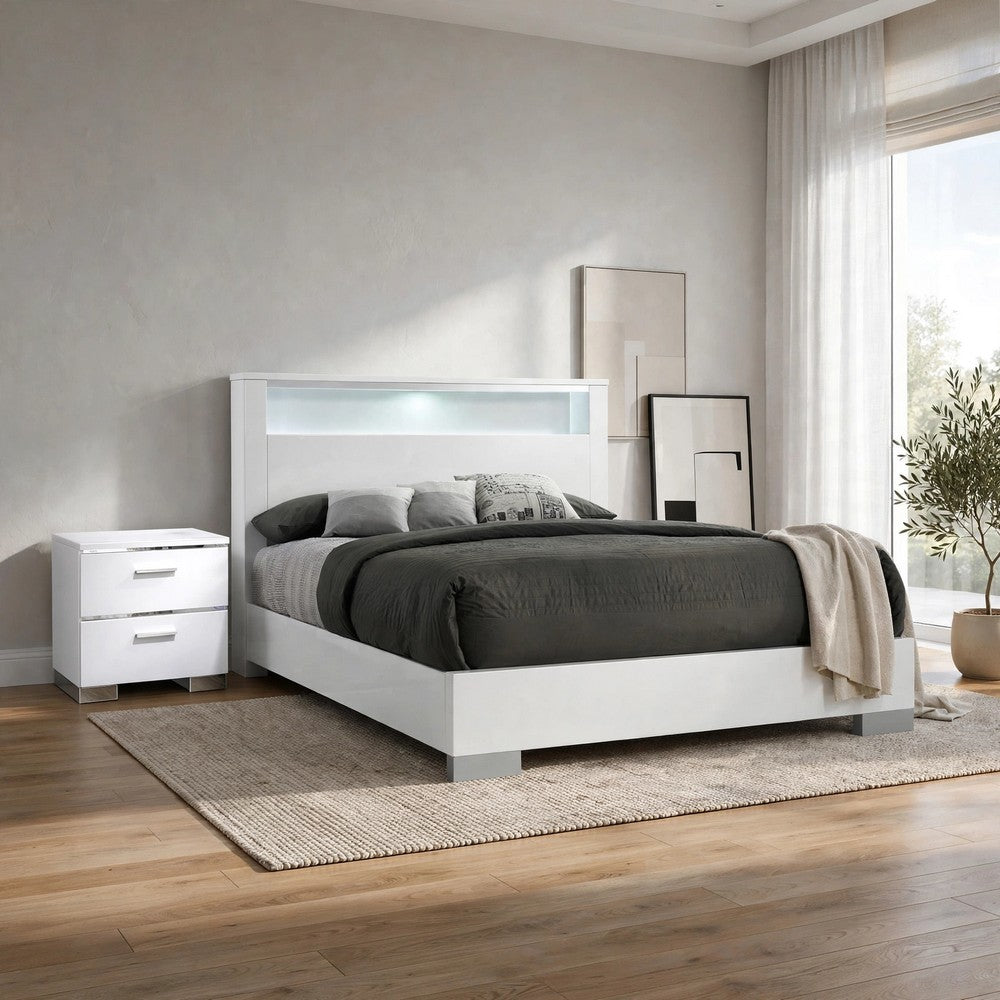 2pc King Bedroom Set | White | Silver Wood | Nightst&