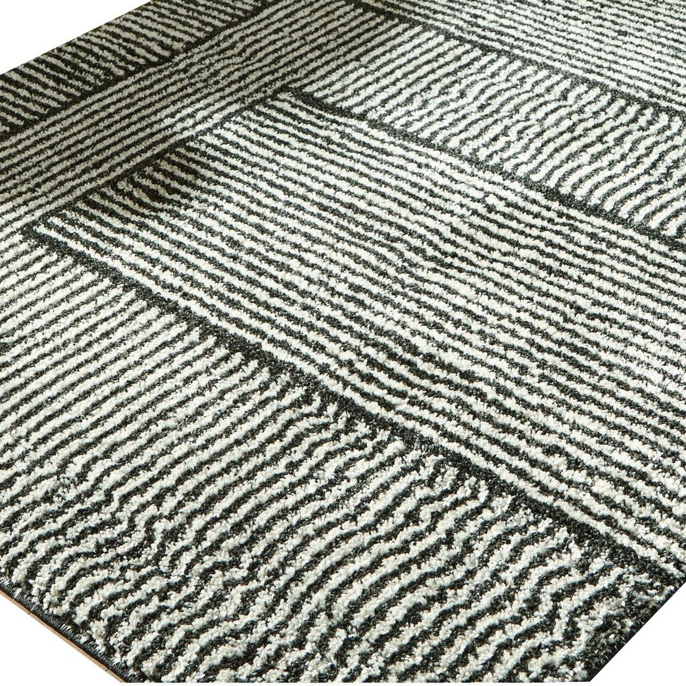 Mera Geometric Medium Area Rug | Black and Ivory Polypropylene Frieze 5x7