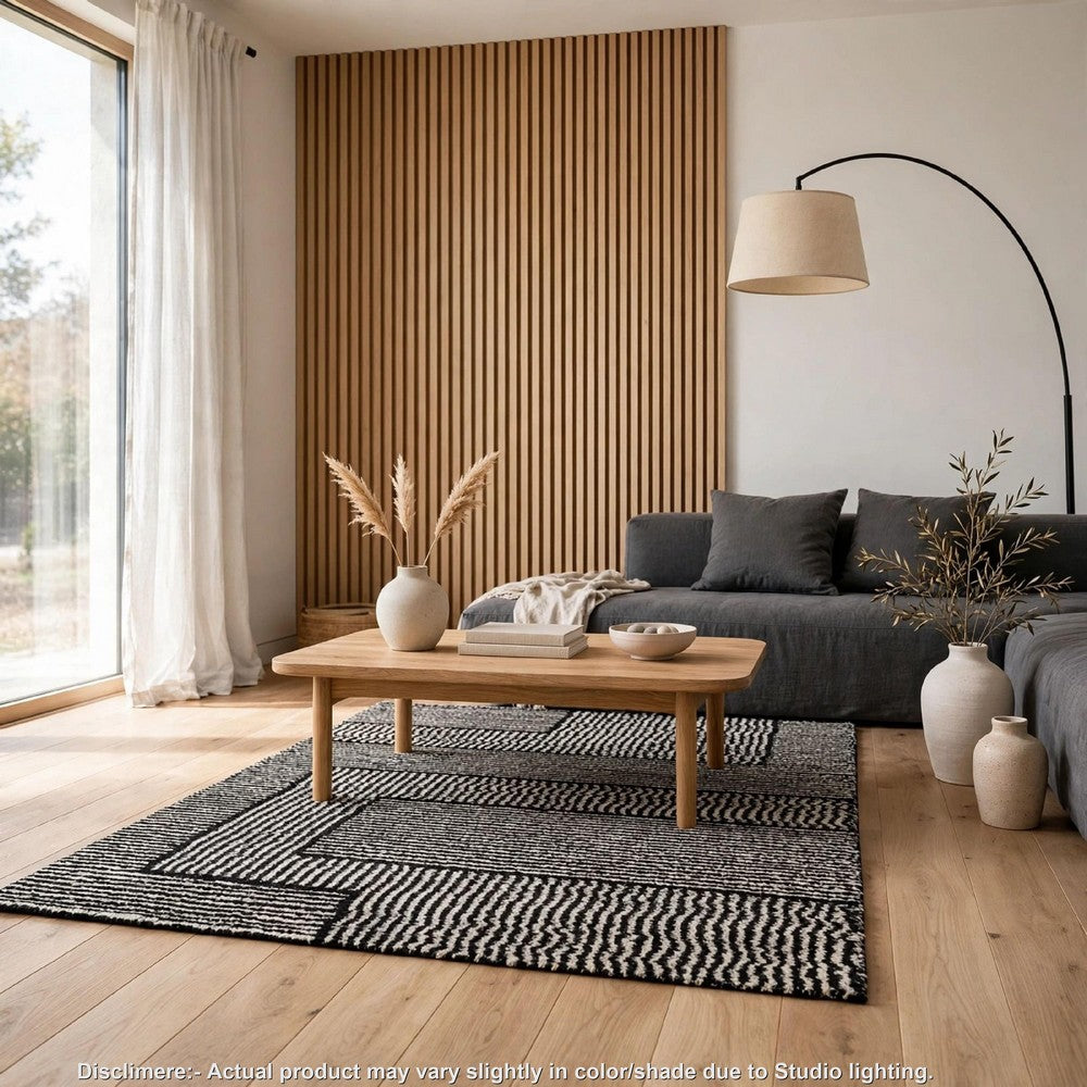 Mera Geometric Medium Area Rug | Black and Ivory Polypropylene Frieze 5x7