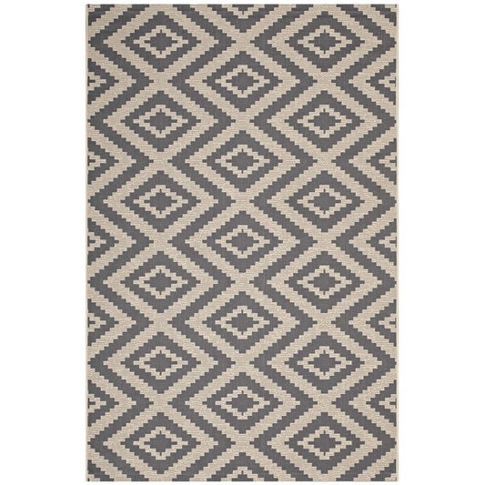 Jagged Geometric Diamond Trellis 5x8 Indoor and Outdoor Area Rug - No Shipping Charges
