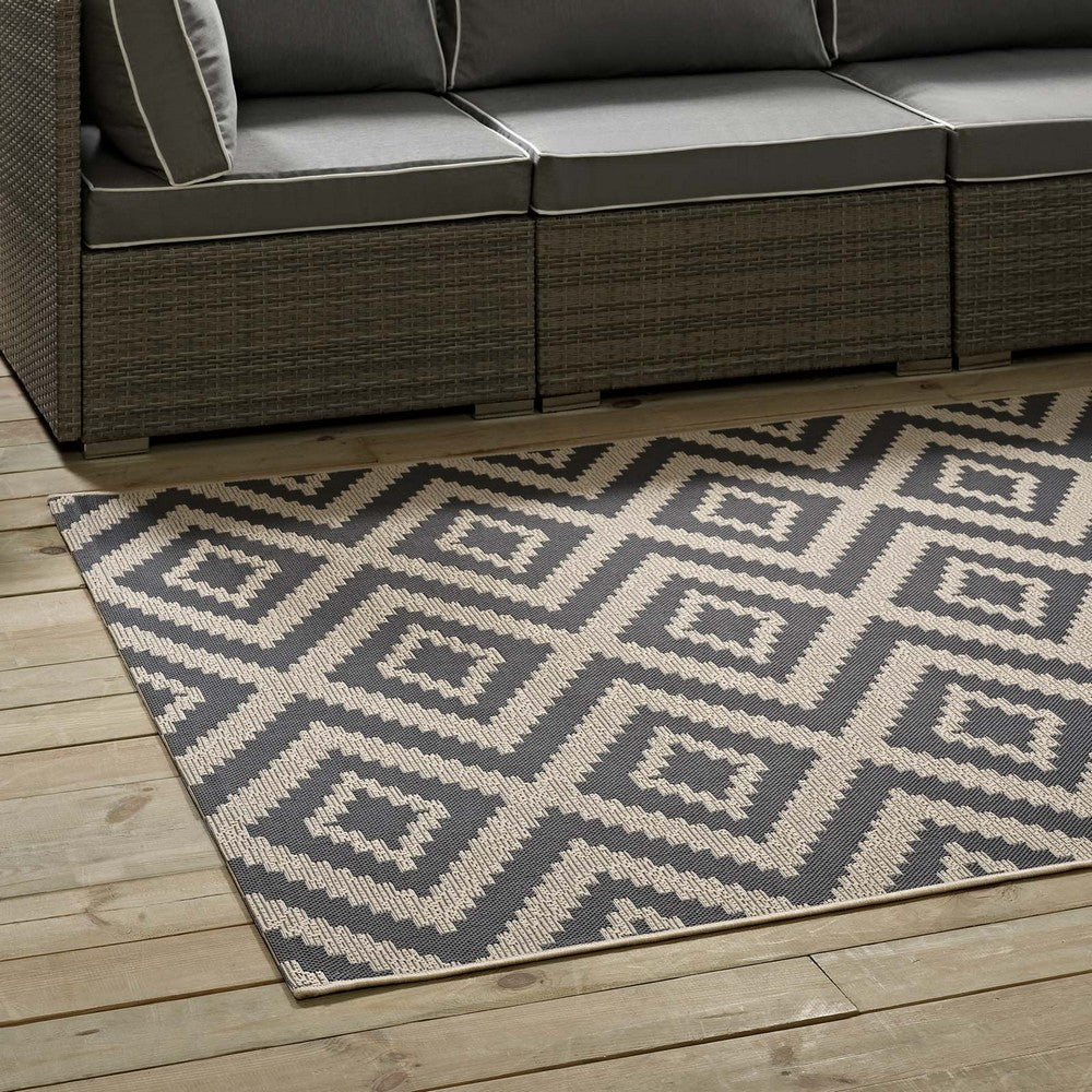 Jagged Geometric Diamond Trellis Indoor and Outdoor 8x10 Area Rug by Modway| Gray