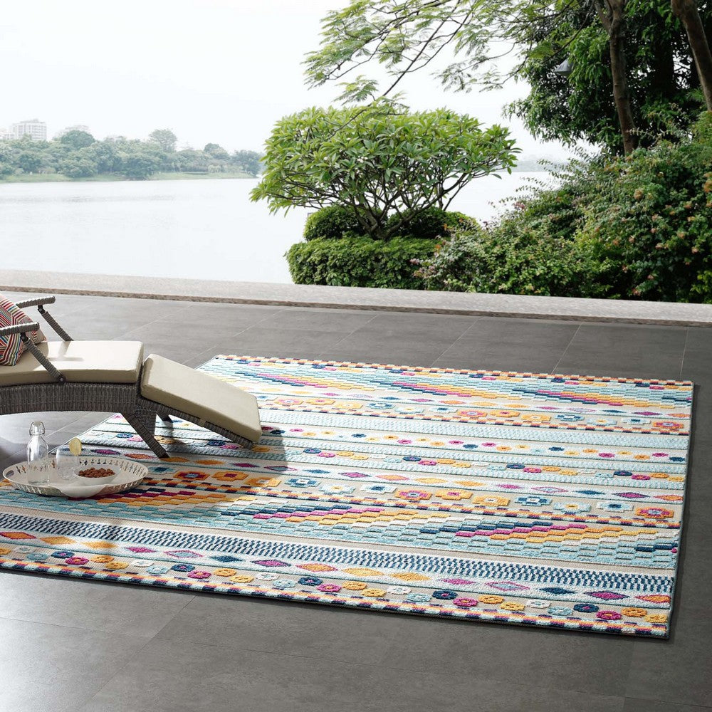 Reflect Cadhla Vintage Abstract Geometric Lattice 8x10 Indoor and Outdoor Area Rug - No Shipping Charges