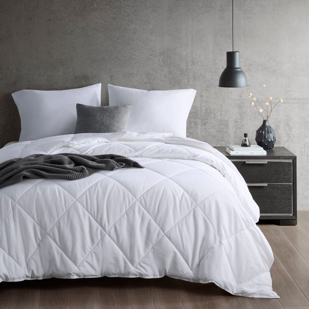 Queen Oversized Comforter, Nylon, Diamond Quilting, White