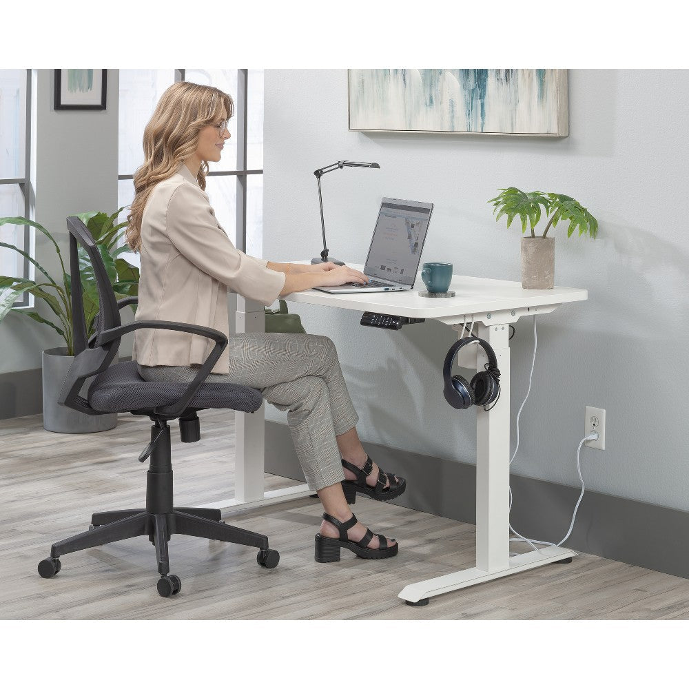 Oe 48"wx24"d Adj Height Desk White 3a