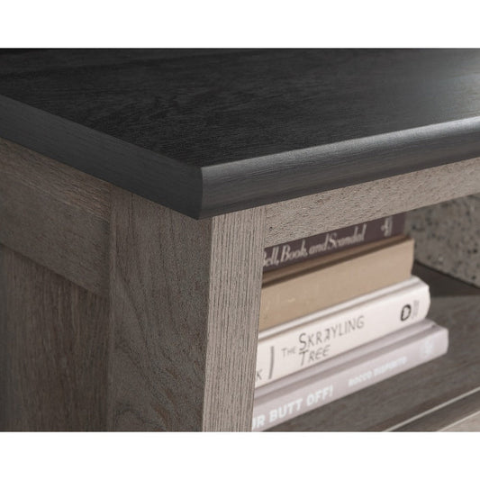 August Hill Corner Enter Stand Myo/rao D