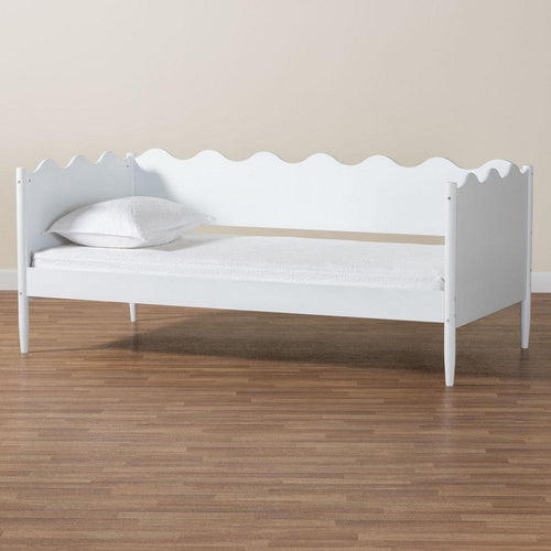 Baxton Studio Malaya Modern White Wood Full Daybed with Scalloped Edges