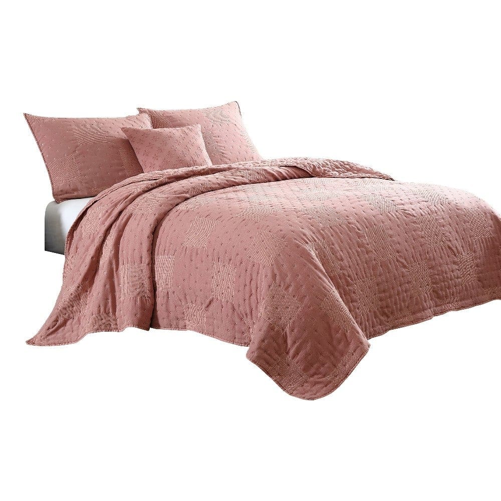 Veria 4 Piece Queen Quilt Set with Polka Dots The Urban Port, Pink By Casagear Home