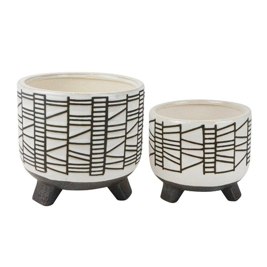 Planter with Geometric Design and Footed Base, Set of 2, White By Casagear Home